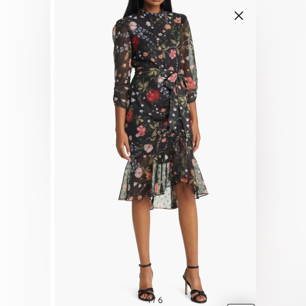 ELIZA J - Floral Metallic Detail Long Sleeve
Body-Con Chiffon Dress
